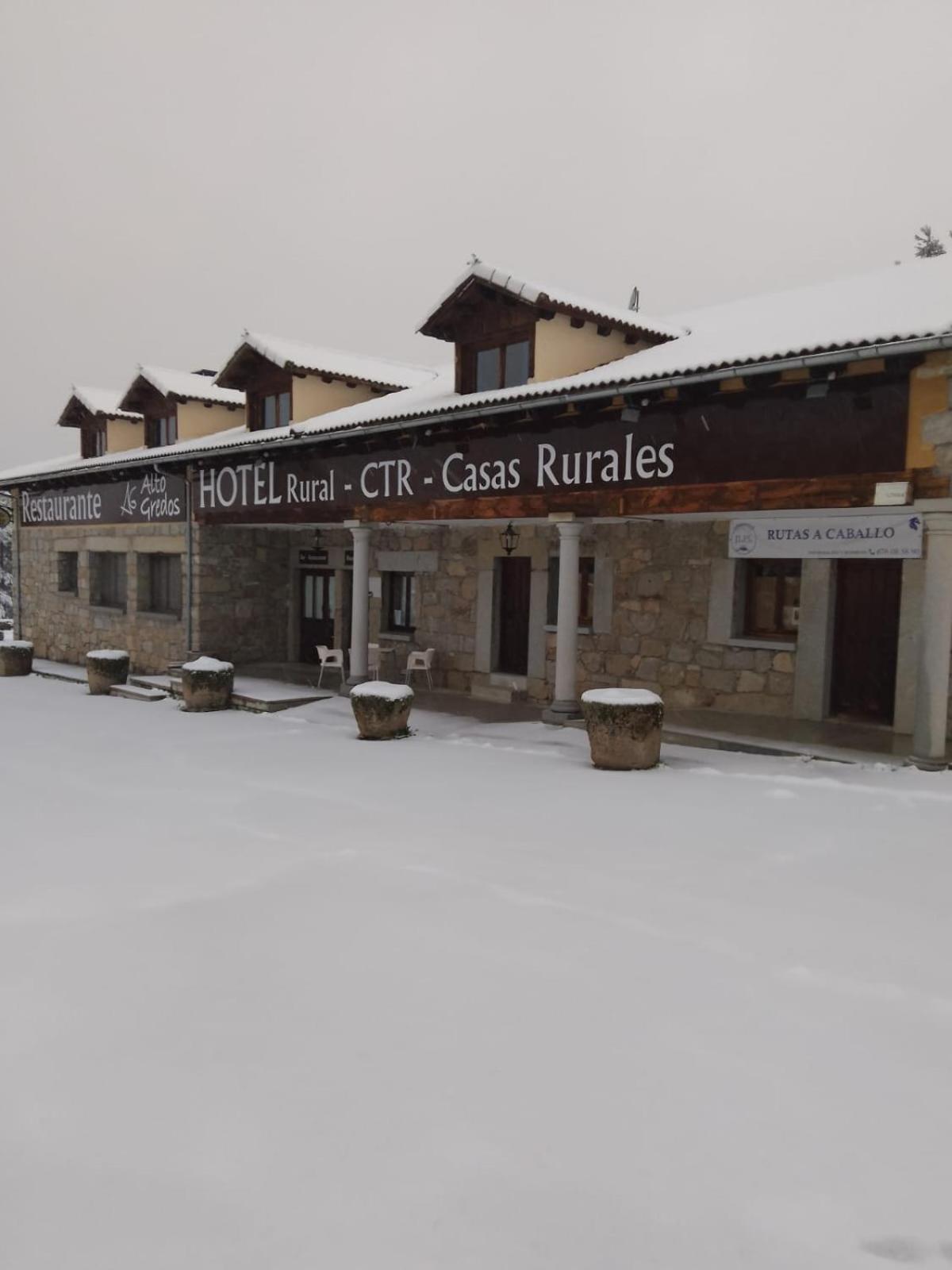 Altogredos Hotel Rural Y Apartamentos Turisticos Hoyos del Espino Eksteriør billede